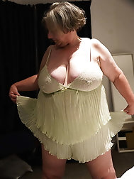 Charming chubby chick puts on sexy clothes
